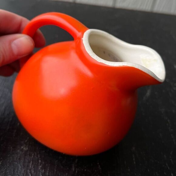 Vintage 1930s 5" Hall Ceramic Ball Creamer Pitcher Red Glaze Marked USA - Picture 12 of 14